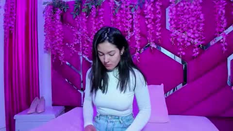 Snapshot of gisell_squirt chatting on 04-22-26, 12:39 gisell_squirt online show from 04-22-26, 12:39