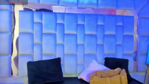 Snapshot of gisell_squirt chatting on 05-04-26, 12:45 gisell_squirt online show from 05-04-26, 12:45
