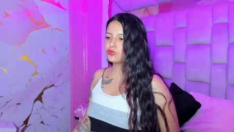Snapshot of gisell_squirt chatting on 05-16-26, 12:37 gisell_squirt online show from 05-16-26, 12:37