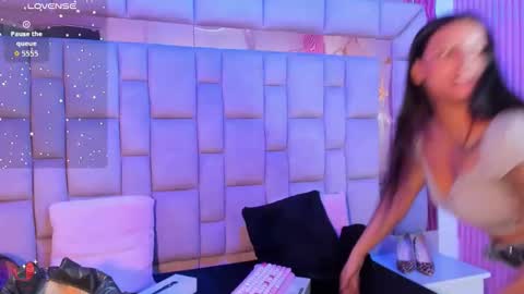 Snapshot of gisell_squirt chatting on 05-30-26, 01:19 gisell_squirt online show from 05-30-26, 01:19