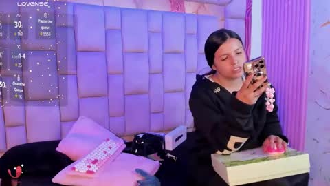 Snapshot of gisell_squirt chatting on 06-02-26, 01:02 gisell_squirt online show from 06-02-26, 01:02