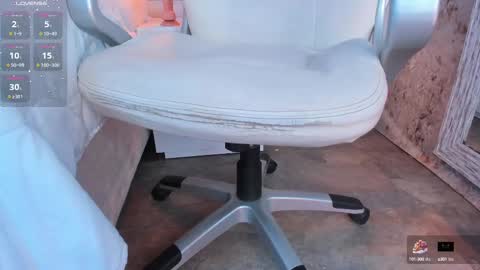 Giselle  online show from 02-21-25, 10:48