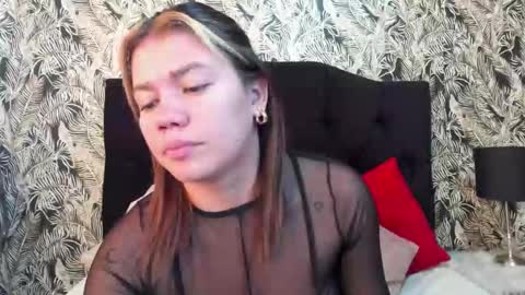 Gissel angel online show from 10-21-25, 08:53