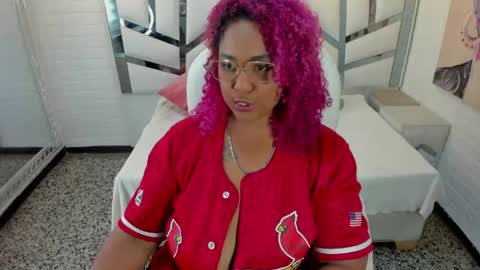 Snapshot of gisselle_hh chatting on 05-21-26, 04:03 Gisselle online show from 05-21-26, 04:03