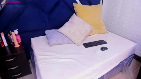 Snapshot of gisselle_hh chatting on 05-27-26, 02:58 Gisselle online show from 05-27-26, 02:58