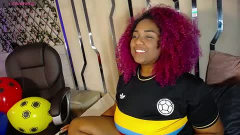 Snapshot of gisselle_hh chatting on 06-18-26, 04:24 Gisselle online show from 06-18-26, 04:24