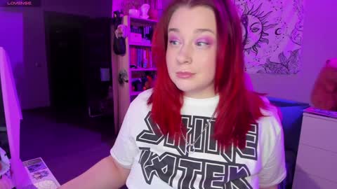 Snapshot of gitera_ chatting on 01-20-25, 12:04 AlexaMillis online show from 01-20-25, 12:04