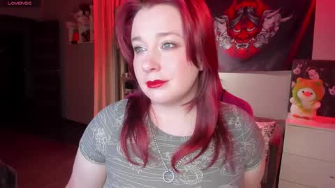 Snapshot of gitera_ chatting on 09-24-25, 10:02 AlexaMillis online show from 09-24-25, 10:02