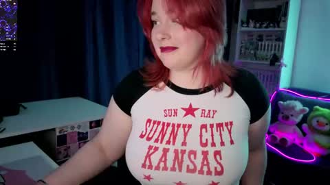 Snapshot of gitera_ chatting on 06-27-26, 09:53 AlexaMillis online show from 06-27-26, 09:53