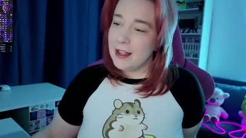 Snapshot of gitera_ chatting on 07-11-26, 09:38 AlexaMillis online show from 07-11-26, 09:38