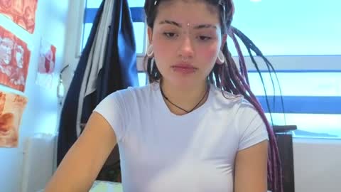 Snapshot of giulietta_mon chatting on 04-06-26, 10:54 Giulietta online show from 04-06-26, 10:54