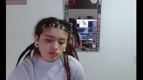 Snapshot of giulietta_mon chatting on 05-04-26, 02:13 Giulietta online show from 05-04-26, 02:13