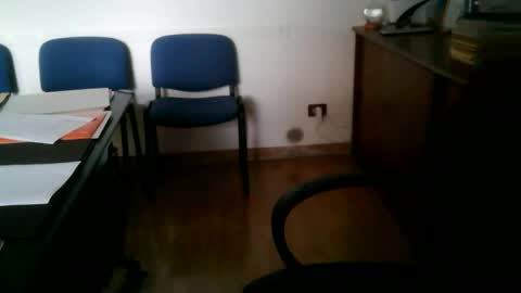 Snapshot of giuseppevai1 chatting on 10-03-25, 09:06 giuseppevai1 online show from 10-03-25, 09:06