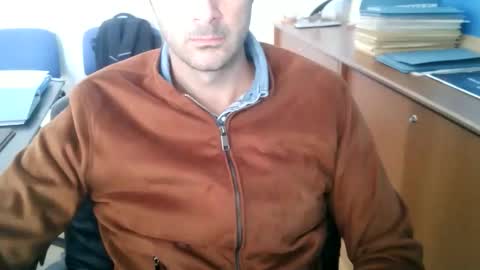 giuseppevai1 online show from 10-11-25, 09:52