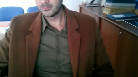 Snapshot of giuseppevai1 chatting on 10-22-25, 08:36 giuseppevai1 online show from 10-22-25, 08:36