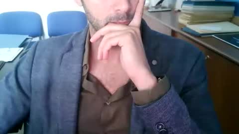 Snapshot of giuseppevai1 chatting on 10-23-25, 09:08 giuseppevai1 online show from 10-23-25, 09:08