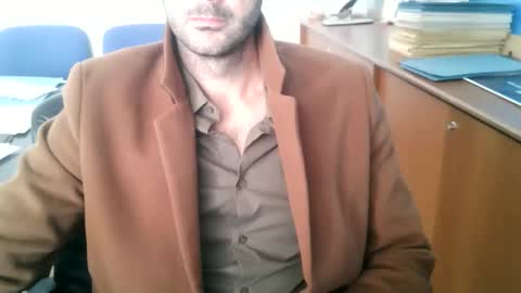 Snapshot of giuseppevai1 chatting on 10-24-25, 10:33 giuseppevai1 online show from 10-24-25, 10:33