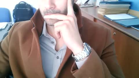 Snapshot of giuseppevai1 chatting on 11-03-25, 10:05 giuseppevai1 online show from 11-03-25, 10:05