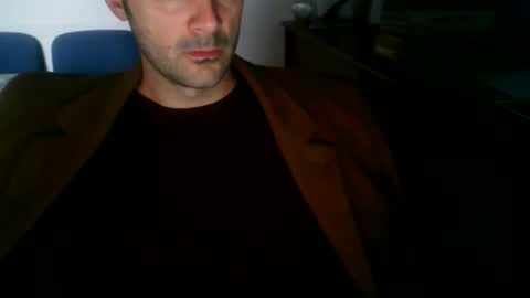 Snapshot of giuseppevai1 chatting on 11-25-25, 08:36 giuseppevai1 online show from 11-25-25, 08:36