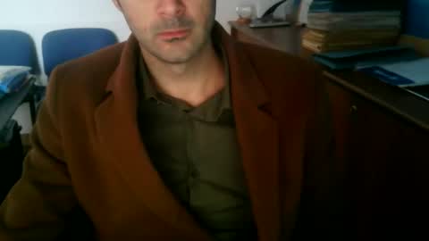 Snapshot of giuseppevai1 chatting on 11-27-25, 11:12 giuseppevai1 online show from 11-27-25, 11:12
