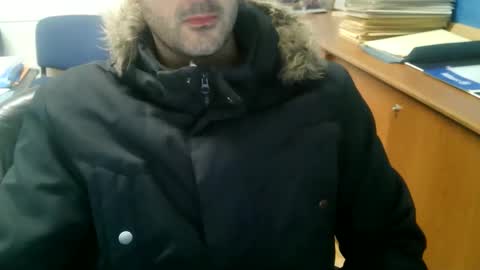 Snapshot of giuseppevai1 chatting on 12-17-25, 06:36 giuseppevai1 online show from 12-17-25, 06:36