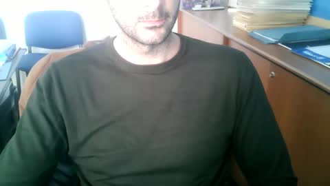 giuseppevai1 online show from 12-20-25, 10:22