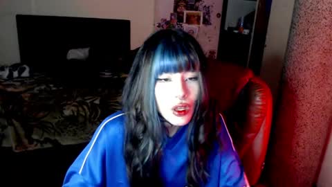 Snapshot of givenom chatting on 05-23-26, 01:00 dirtyvenom online show from 05-23-26, 01:00