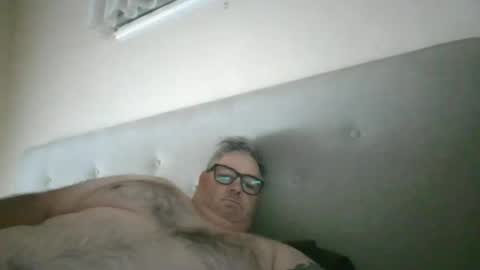 Snapshot of gixxer06 chatting on 05-05-26, 10:29 bi Gixxer online show from 05-05-26, 10:29