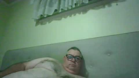 Snapshot of gixxer06 chatting on 06-03-26, 07:00 bi Gixxer online show from 06-03-26, 07:00