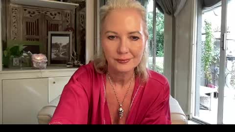 Gl1tter Barbie online show from 04-15-26, 12:12