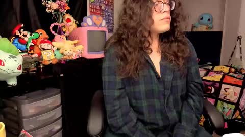 glaceon9 online show from 11-02-25, 12:24