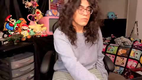 glaceon9 online show from 11-05-25, 11:32