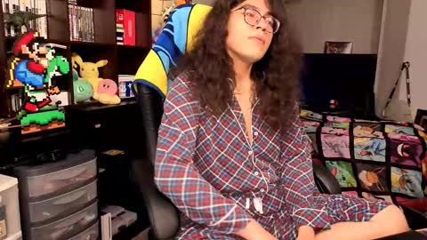 glaceon9 online show from 11-10-25, 02:05