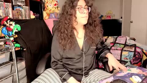 Snapshot of glaceon9 chatting on 04-10-26, 09:25 glaceon9 online show from 04-10-26, 09:25