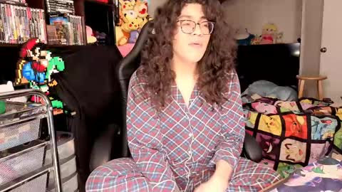 Snapshot of glaceon9 chatting on 04-11-26, 03:16 glaceon9 online show from 04-11-26, 03:16