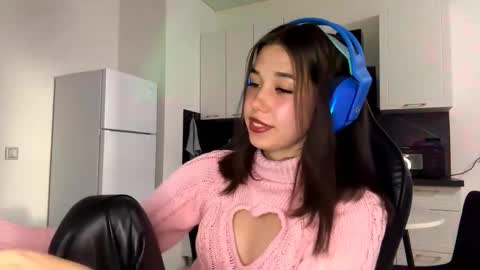 Ann online show from 10-22-25, 01:00
