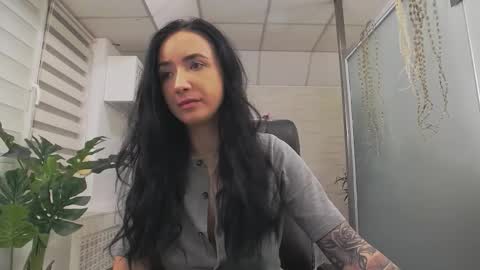       online show from 12-15-25, 04:28