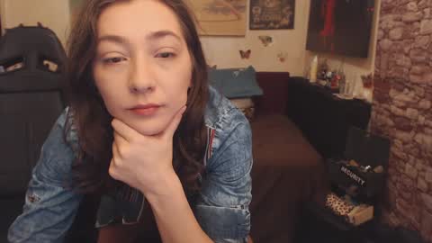 Snapshot of glamourhottie chatting on 01-21-25, 09:13 Glamourhottie online show from 01-21-25, 09:13