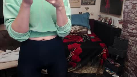 Snapshot of glamourhottie chatting on 10-06-25, 07:50 Glamourhottie online show from 10-06-25, 07:50