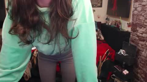 Snapshot of glamourhottie chatting on 12-14-25, 09:58 Glamourhottie online show from 12-14-25, 09:58