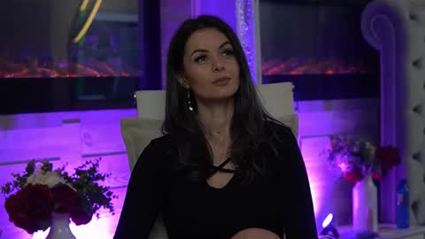 CharmingMom online show from 10-24-25, 03:36