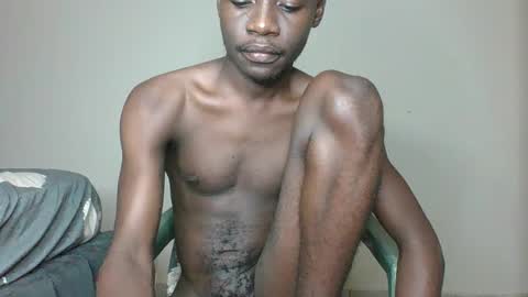 Snapshot of glane_ chatting on 02-26-25, 11:20 James online show from 02-26-25, 11:20