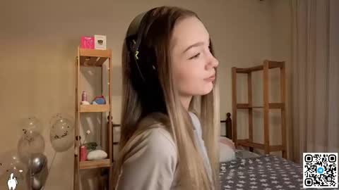 Catalina online show from 12-14-25, 12:32