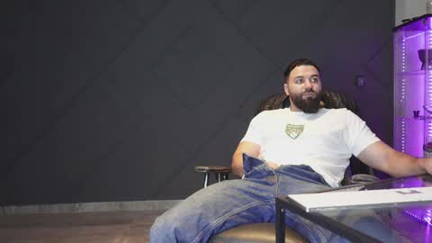 Matthew .. for short call me Matt online show from 03-15-26, 06:36