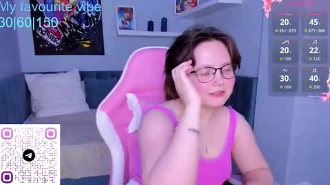 glimmer_goddesss online show from 10-19-25, 02:29