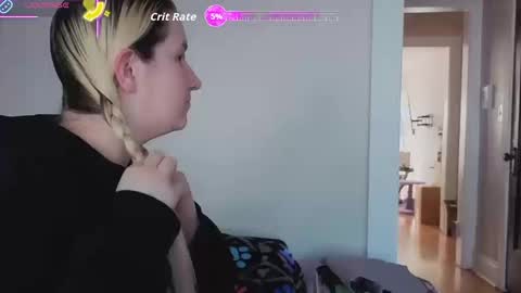 Snapshot of glitchwitch chatting on 10-12-25, 02:38 Glitch online show from 10-12-25, 02:38