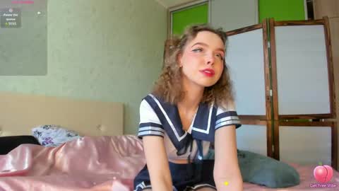 Snapshot of glitchy_doll chatting on 04-24-26, 04:15 Sara online show from 04-24-26, 04:15