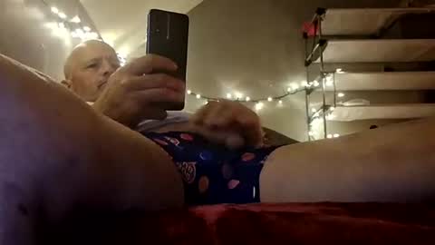 Snapshot of glizzy4u chatting on 10-22-25, 10:59 glizzy4u online show from 10-22-25, 10:59