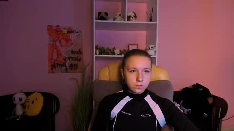 Snapshot of gloria_bubble chatting on 09-10-25, 05:18 your dream online show from 09-10-25, 05:18