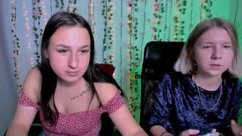 Snapshot of gloria_bubble chatting on 09-30-25, 05:45 your dream online show from 09-30-25, 05:45